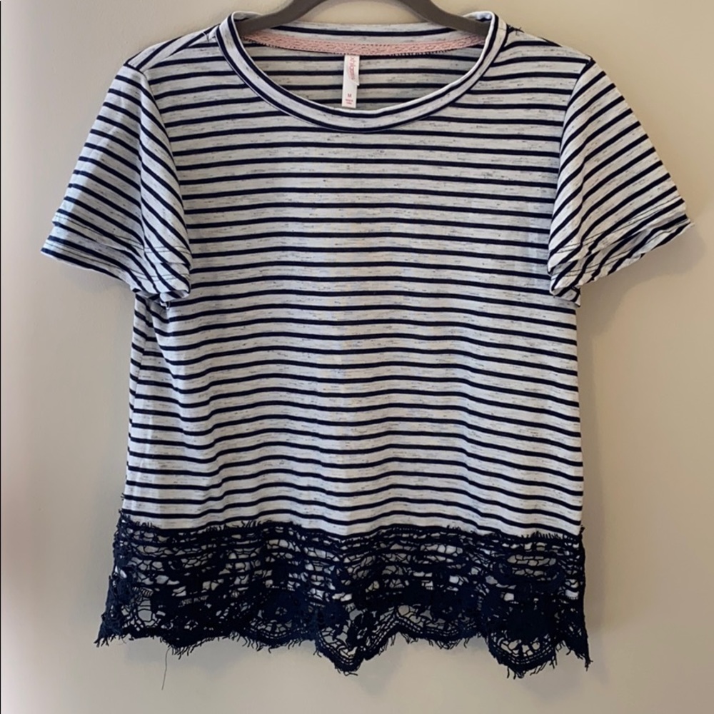Xhiliration top medium